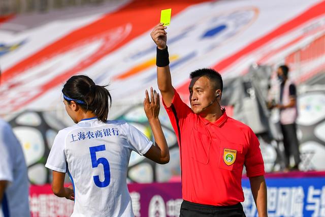 官宣：韩德君与辽宁队续约 签订两年老将合同