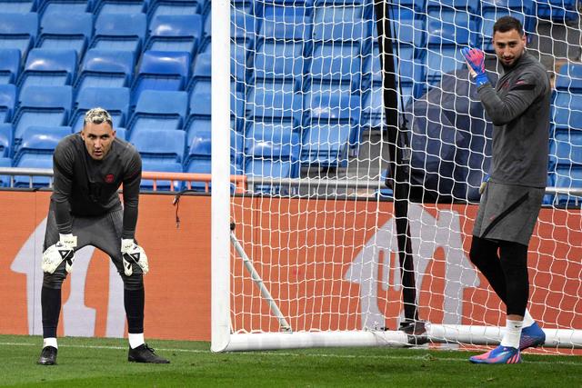 官宣：韩德君与辽宁队续约 签订两年老将合同